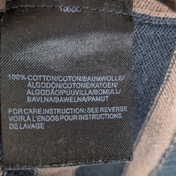 6/$20 MEXX Boys Sweater - Picture 6 of 6